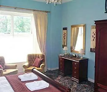 Hotel Desmond House 4*